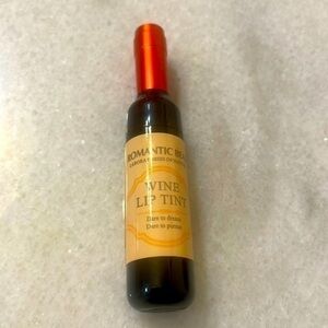 Romantic Bear wine lip tint waterproof Chardonnay orange lipgloss New 7g